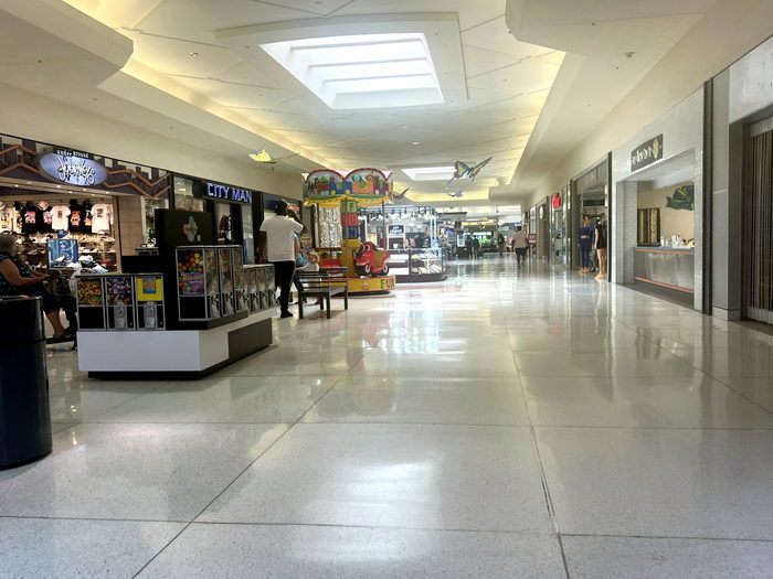Oakland Mall - July 23 2022
